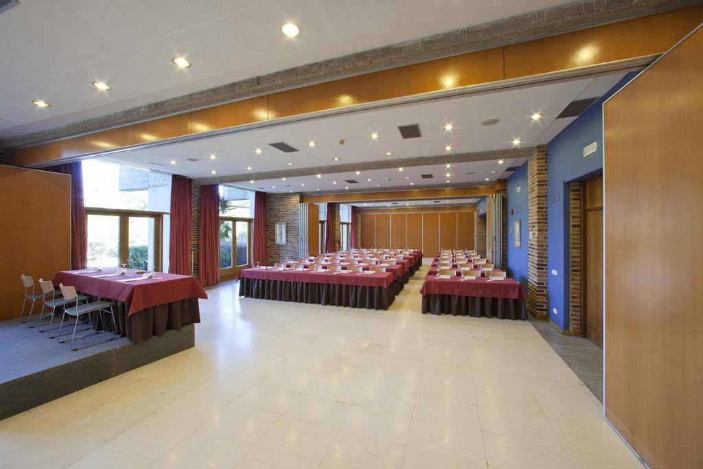 Hotel De 4*